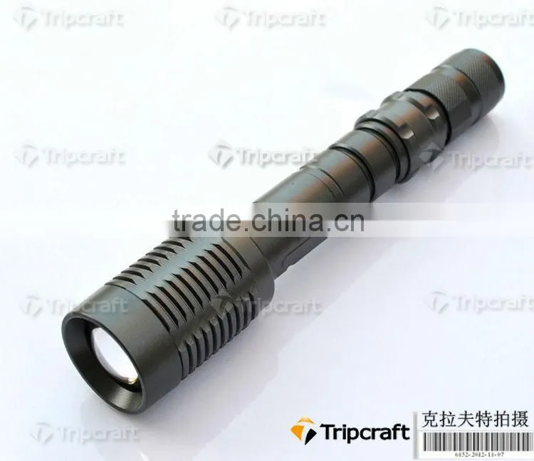 NEW 1600 Lumens Z5 Z6 XML T6 Led Zoomable Flashlight Torch