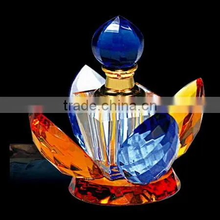 2016 Popular and fashionable crystal perfume bottle for graceful women