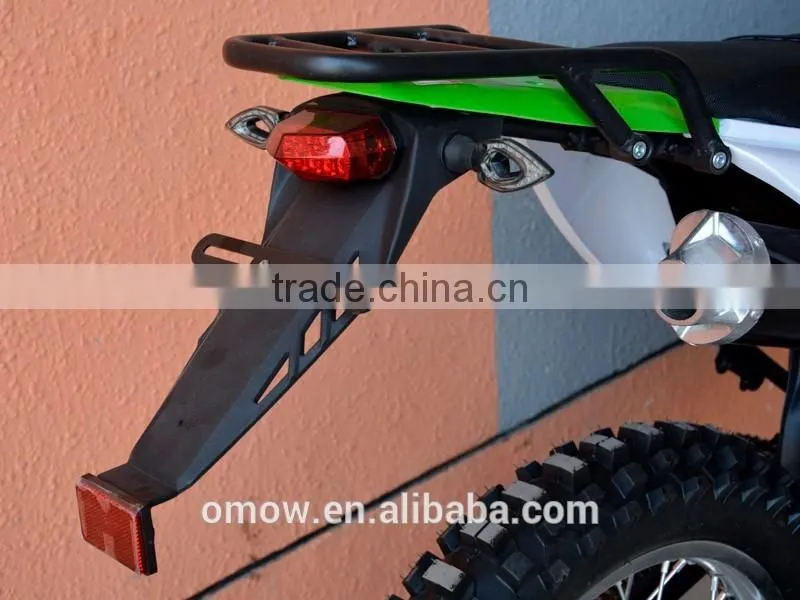 4 Stroke Engine Type and Chain Drive Transmission System Dirt Bike