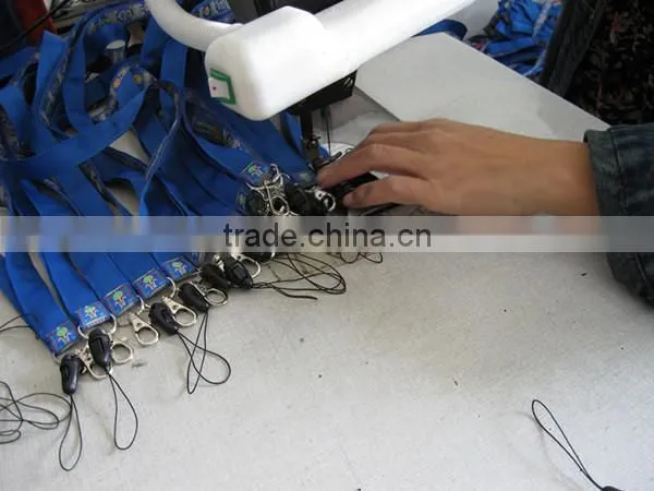 Customized lanyard breakaway clip