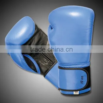 Professional boxing gloves