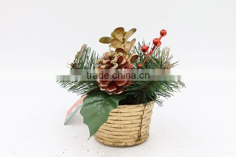 New Arrival Small Pine Placed In The Desktop Mini Christmas Tree Decoration