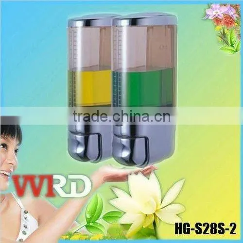 Manual soap dispenser