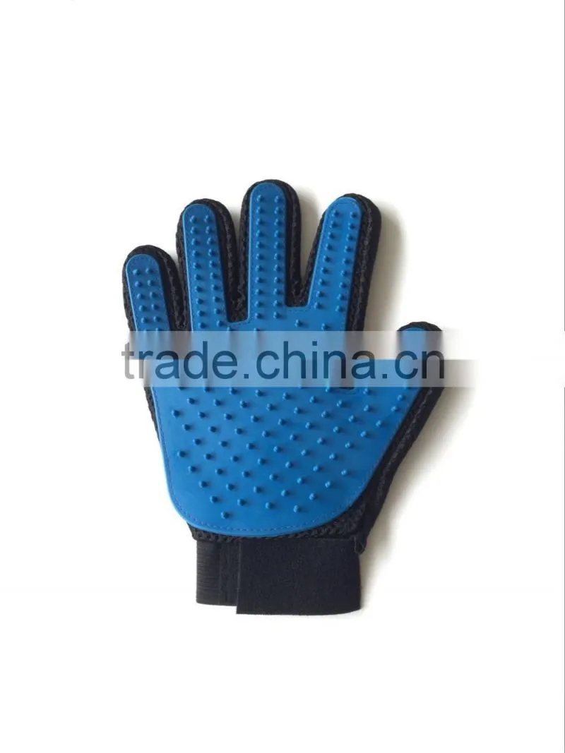 2017 trending products pet glove brush