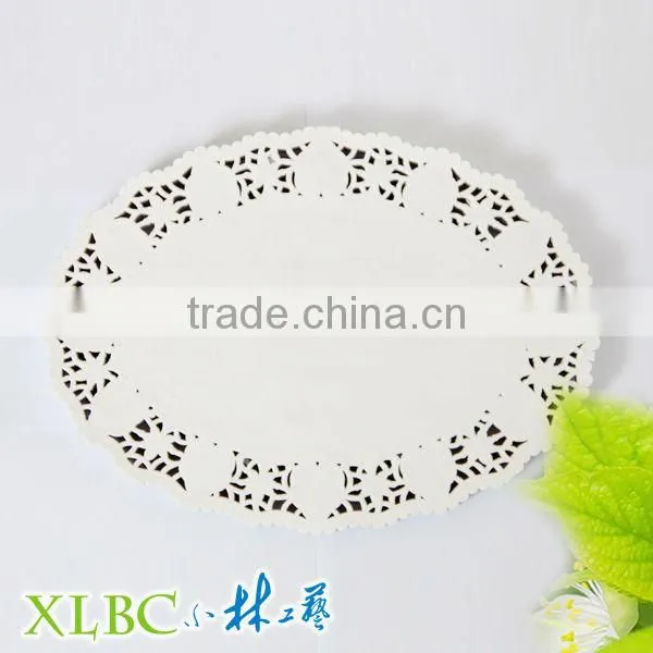 Paper lace doilies with oval shade