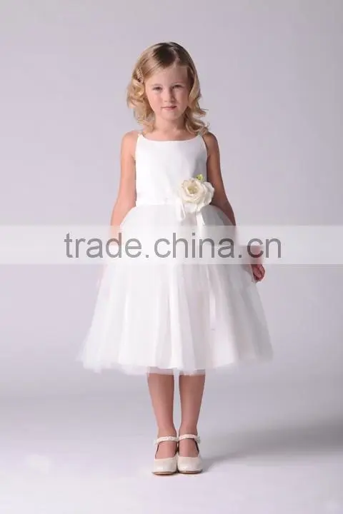 new design Ivory petti lace ruffle dress , baby dress pattern flower girl