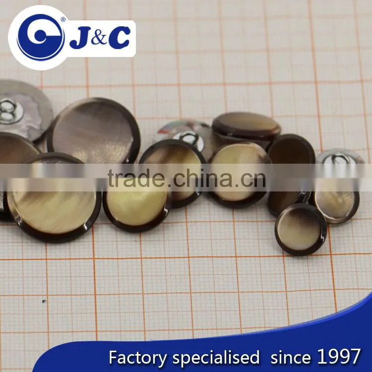 2015 cheap Dying, spraying, electroplate, laser logo ,printing,Resin doming trocas shell button