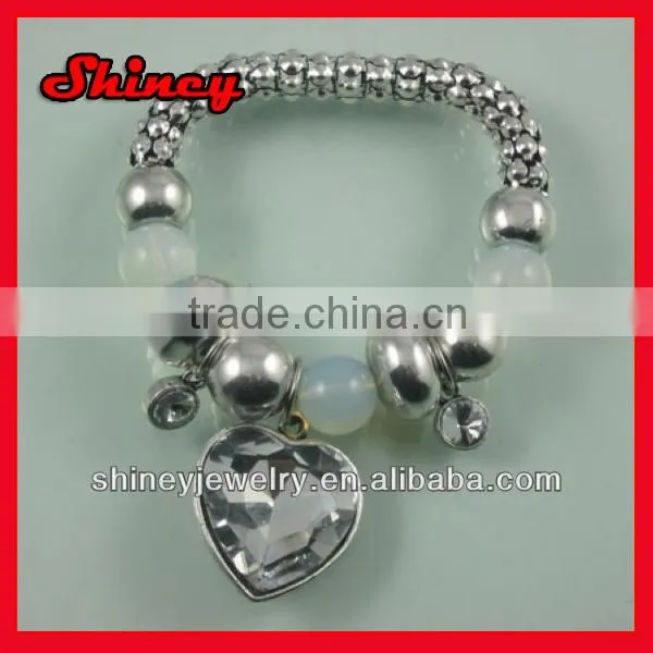 yiwu fashion bracelet with heart,charm bracelet