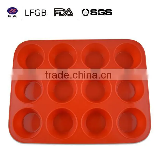 Hot sale ! attrictive design professonal customized 12 cup shape silicone cake mould