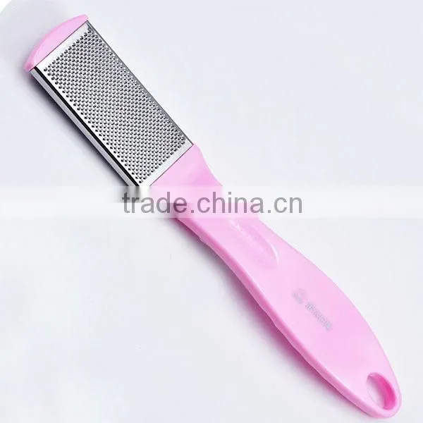 Double side metal and sandpaper foot file callus remover