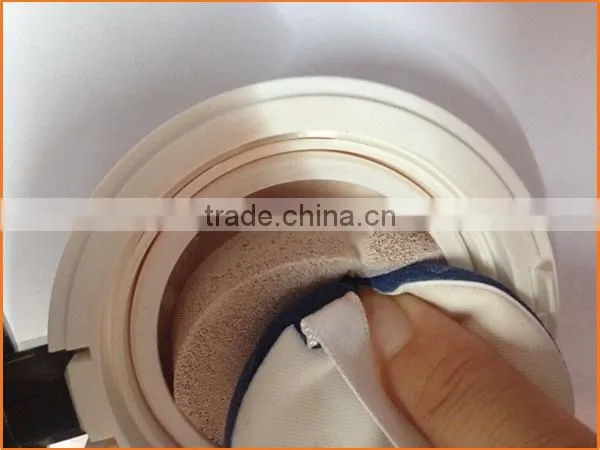 Air cushion with honeycomb honey storage principle Breathing BB cream