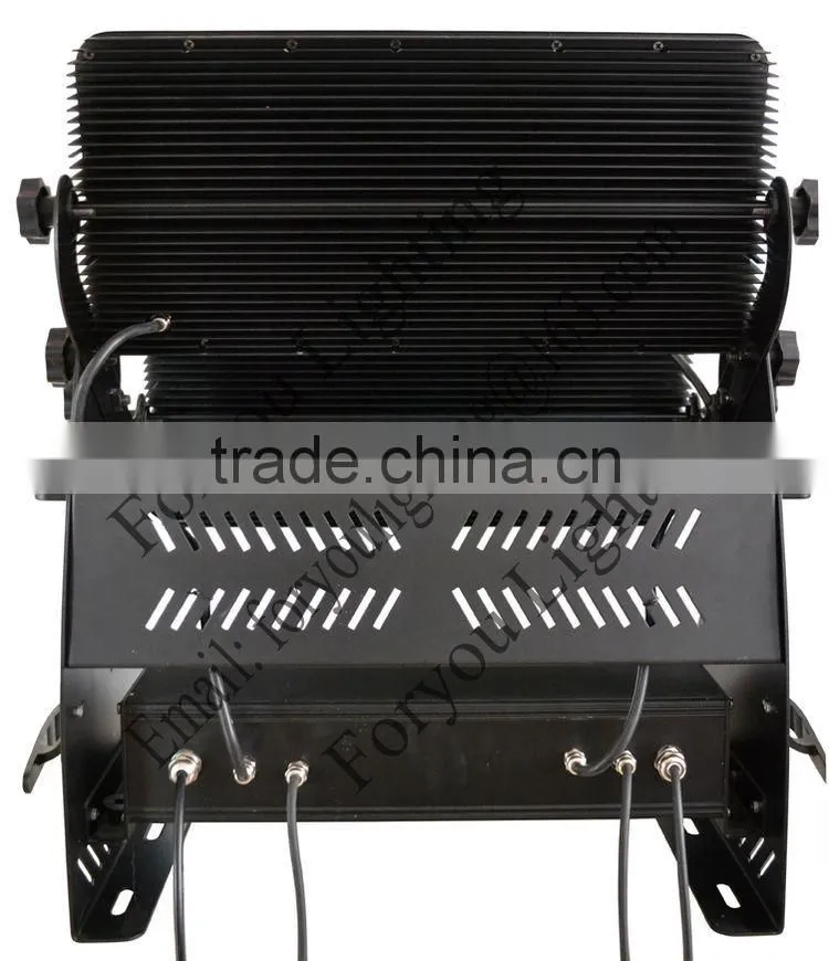 Factory Wholesale Outdoor IP65 Waterproof Rainproof Building City Color Light 96x15W RGBWA+UV 6-IN-1 LED Wall Washer