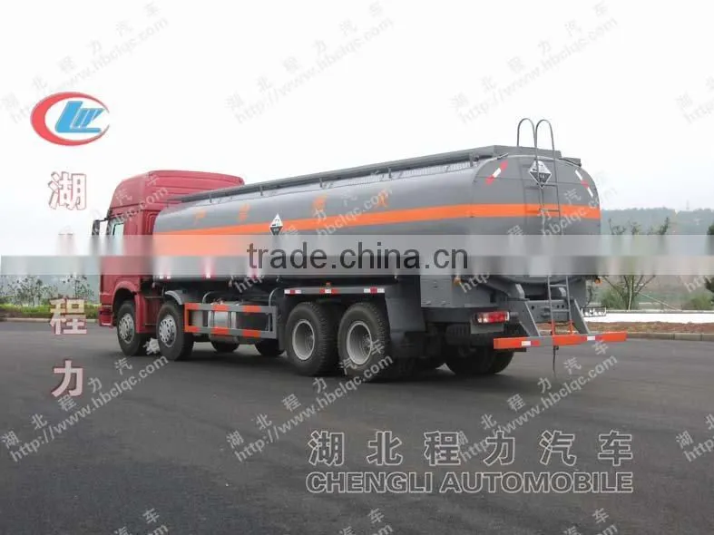 Howo 8*4 chemical liquid transport truck