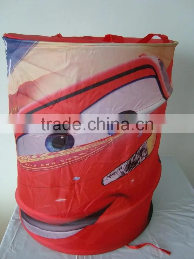 Easy laundry hamper