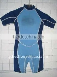 Neoprene surfing wetsuit