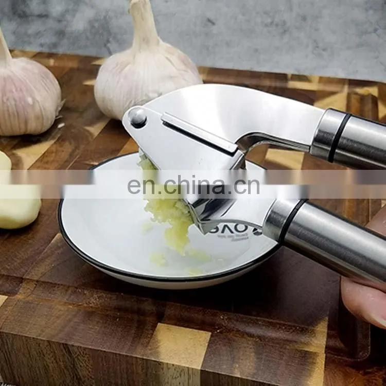 Custom Logo Amazon Online Shopping Kitchen Accessories Manual Stainless steel Garlic Press Crusher Mincer With Peeler And Brush