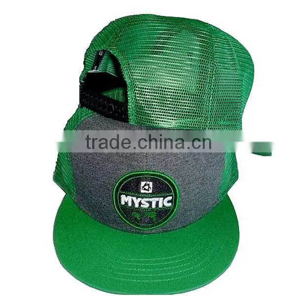 Custom 6 panel embroidery flat brim trucker mesh caps