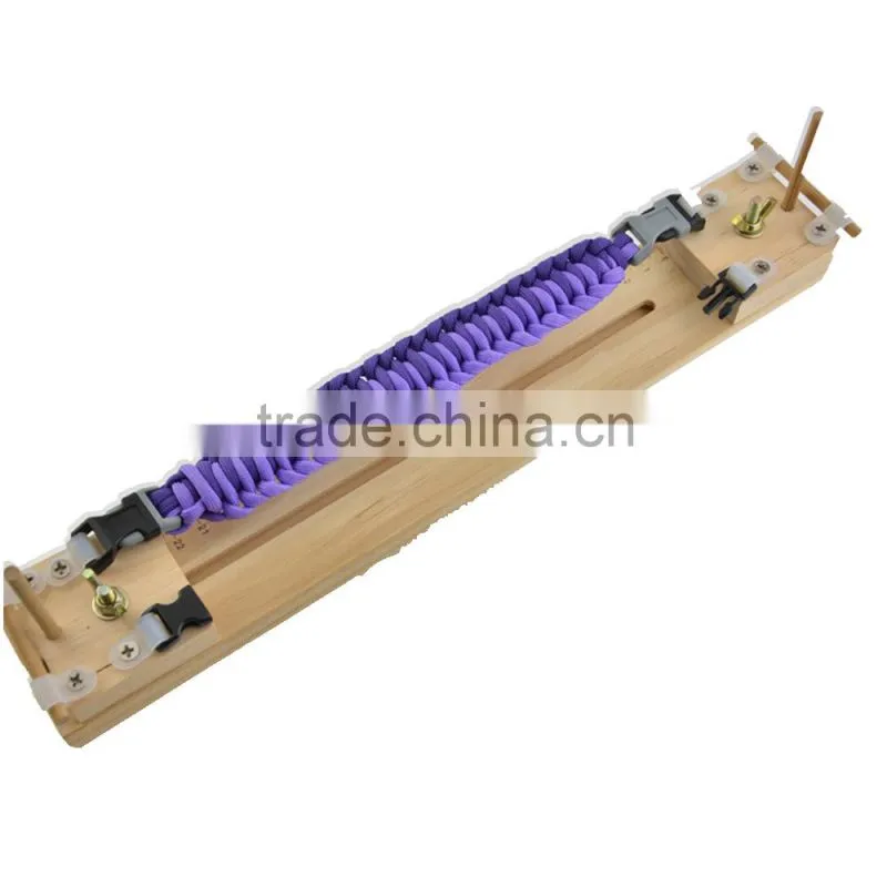 Fashion nylon paracord bracelet survival kit wholesale