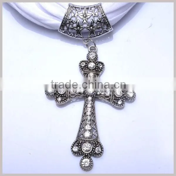 Antique Charm Diamond decorated Cross Pendant Necklace Scarf
