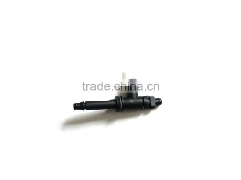 Transit V348 auto clutch master cylinder V-sized connector JMC QINGLING pick up truck auto spare parts
