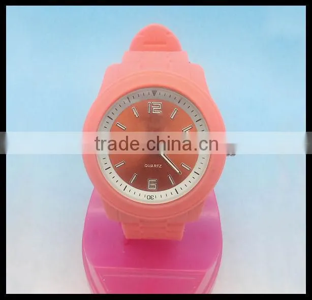 2013 New produts ,Hottest western watch price