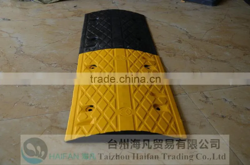 500*350*40mm traffic road rubber speed hump for Crossroads/heavy strength rubber speed hump used in Intersection