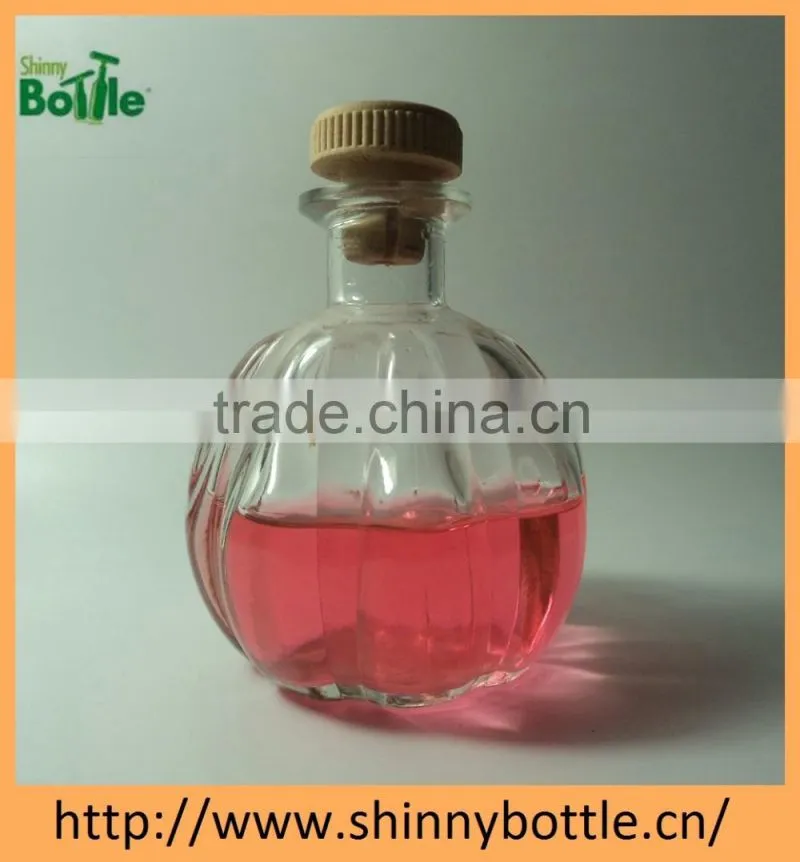 wood and glass aromatherapy diffuser