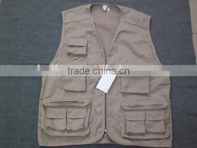 65% polyetser / 35% cotton reporter vest fishing vest