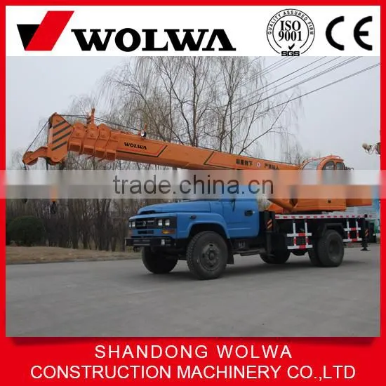 12 ton mobile crane with pointed truck chassis