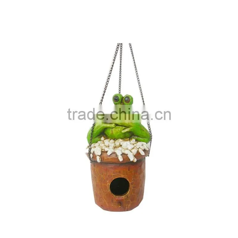 hanging garden frog figurine