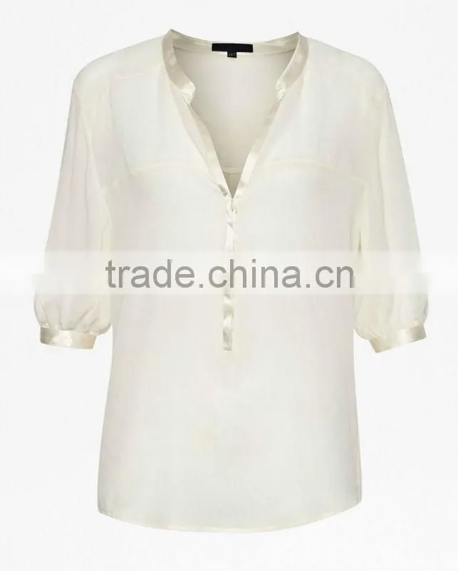 Ladies Collarless Blouse with Satin Hemming