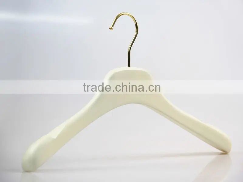 high end antislip wooden hanger and pants hanger with custom size and logo