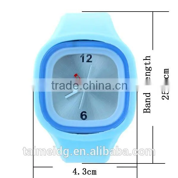 Outstanding design wrist watch rubber strap quartz