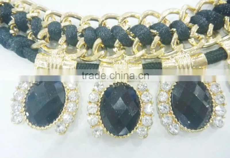 FASHION BRAIDED METAL CHAIN/STONES STATEMENT NECKLACE EARRING SET