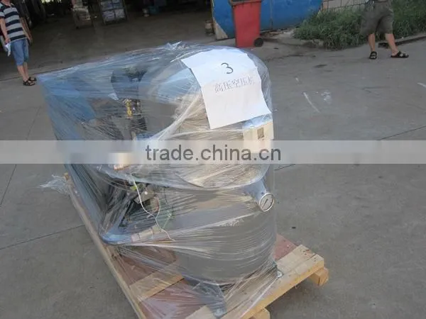 PET fully automatic blowing machine