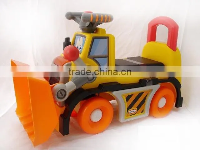 Hot selling plastic vehicle toys/OEM factory making plastic figure