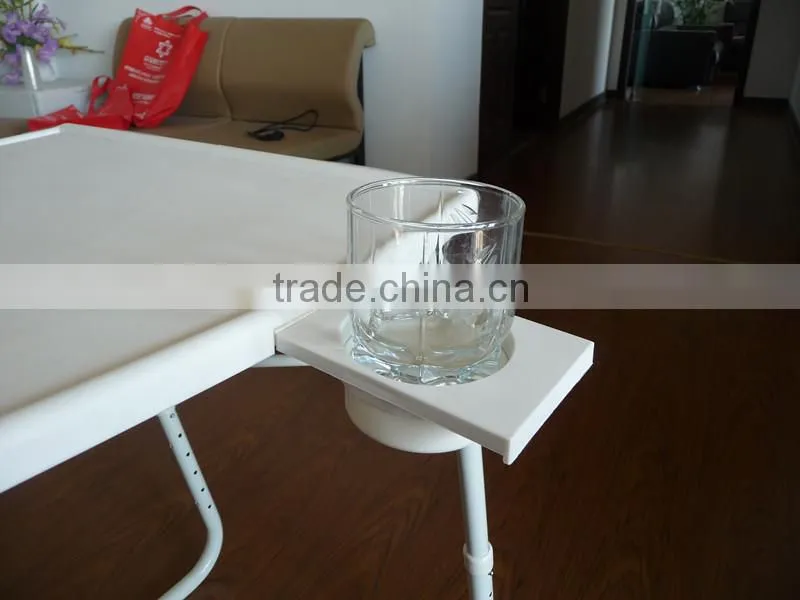 2014 popular new design good quality cup holder plastic table mate