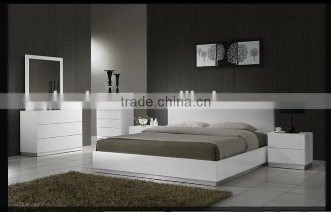 Bedroom furniture set modern design