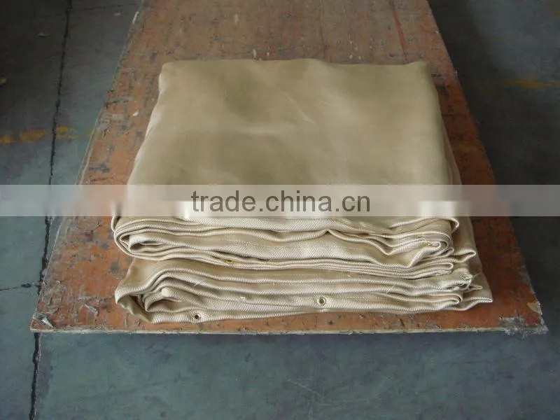 Welder protection blanket