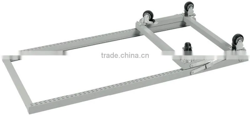 Moving Metal Retailer Display