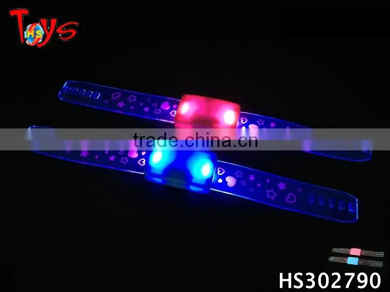 2015 China manufactuer flashing OEM words watch motion led light bracelet