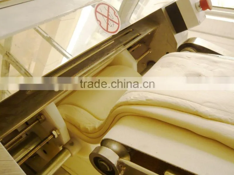 2016 newest Meat floss bread making machine/Bread Roll making machine