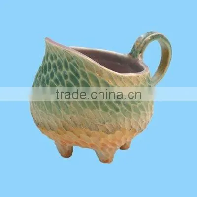 stawberry shaped ceramic cooling water kettle