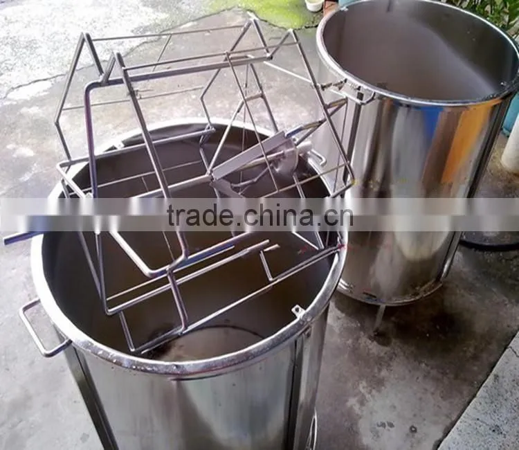 The backpack honey extract machine