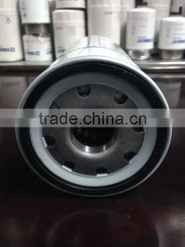 OEM for TD710G engine parts lube oil filter 477556 truck parts oil filter