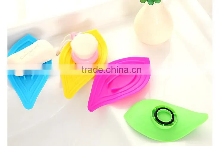 Q111 fashion household wholesale home east plastic shell soap dish