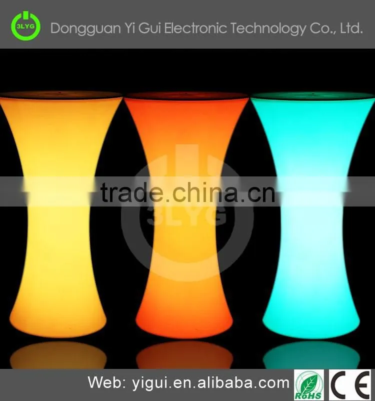 wedding event dining using led light up cube table with glass