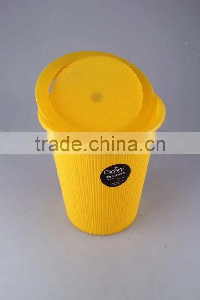 Plastic Trash Can/ Household Garbage Can with Circular Cover/Rubbish Bin