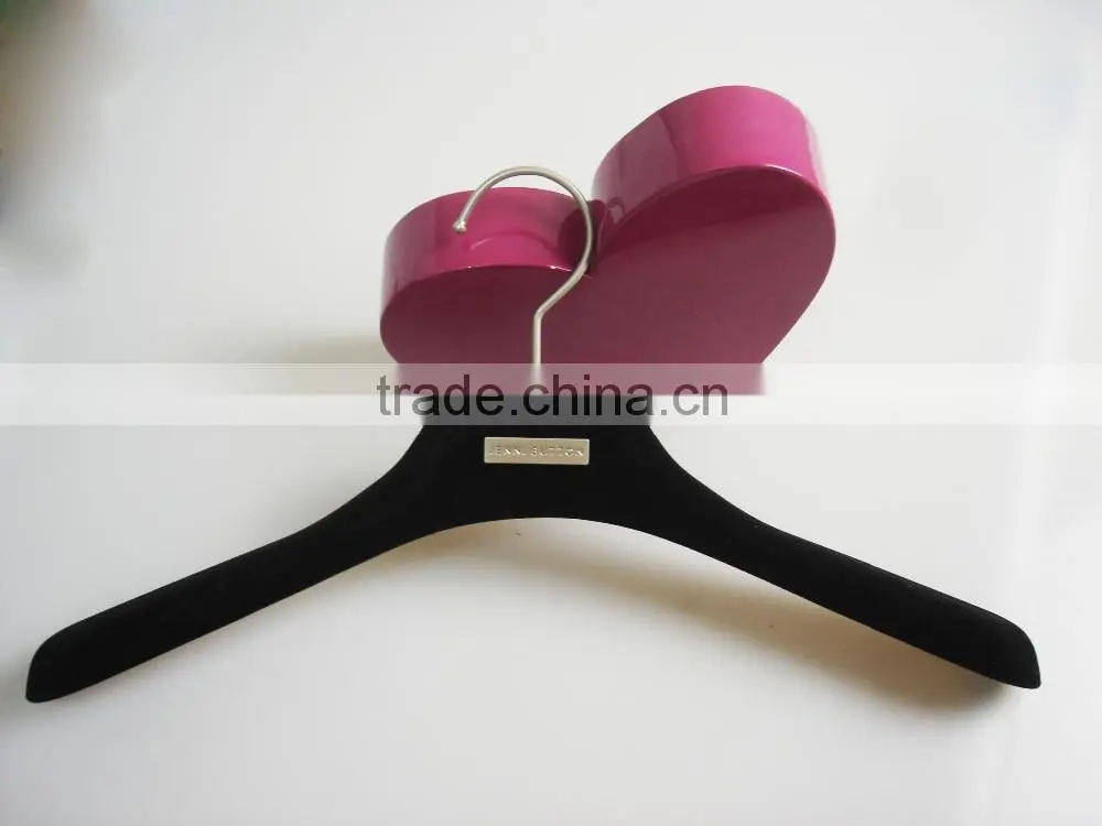 HA7031 metal logo velvet hanger luxury velvet flocked coat non slip hanger