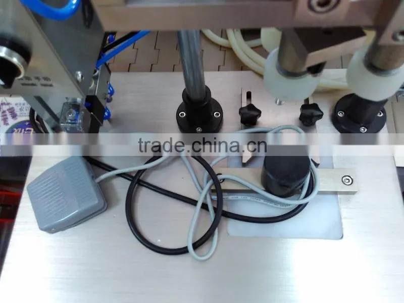 Durable Electric Driven Type and penumatic Type plastic screw caps capping machine